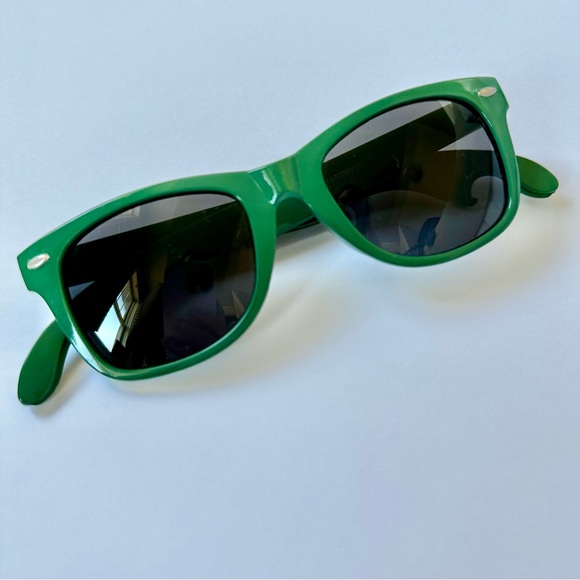 Devils Backbone Brewery Sunglasses Bottle Opener - Picture 1 of 6